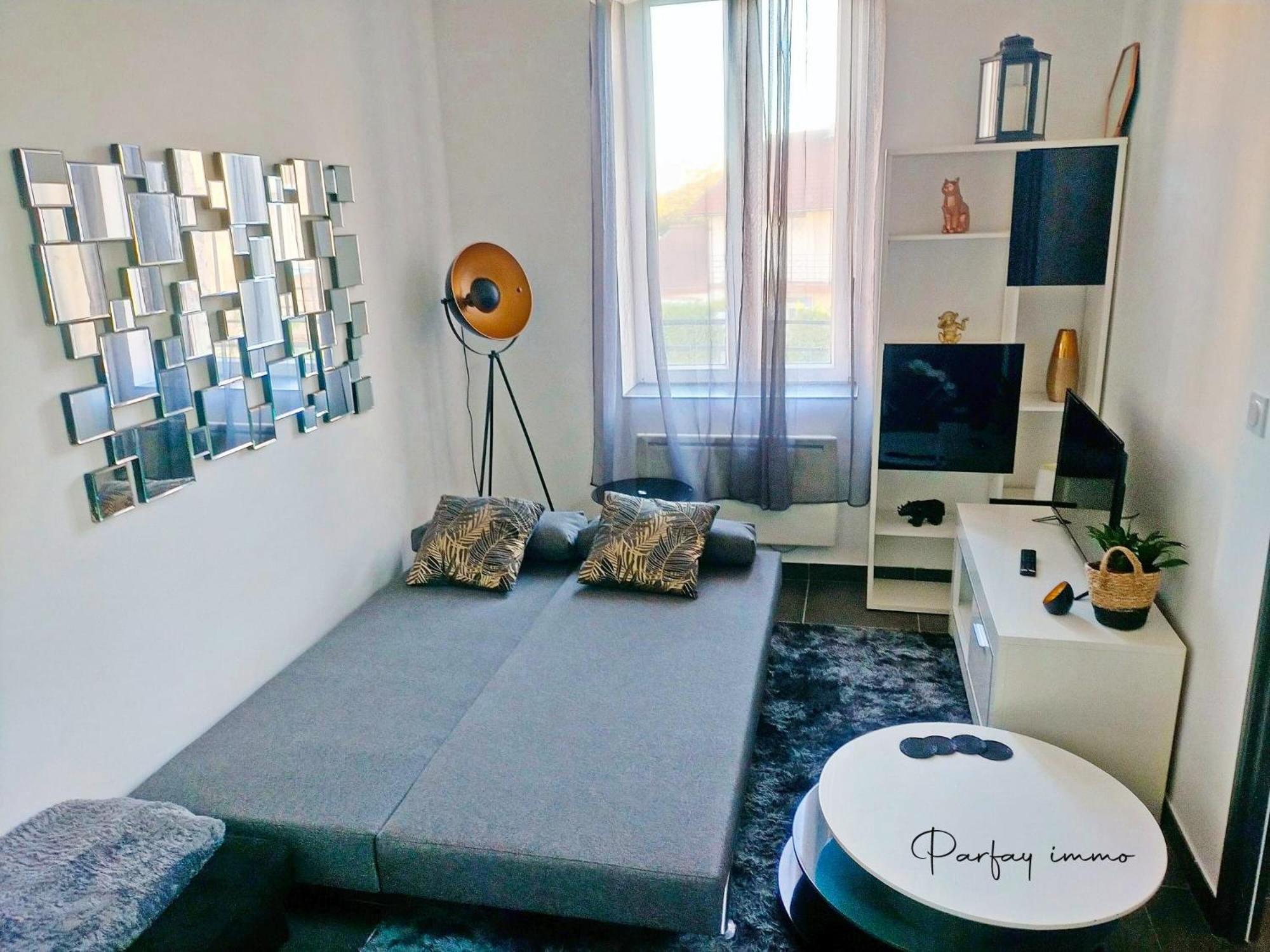 Apartment Agreable Et Moderne 2 Pieces ~ Confort Et Design *